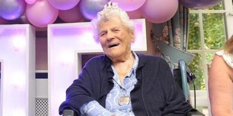 115-year-old British woman, now the world