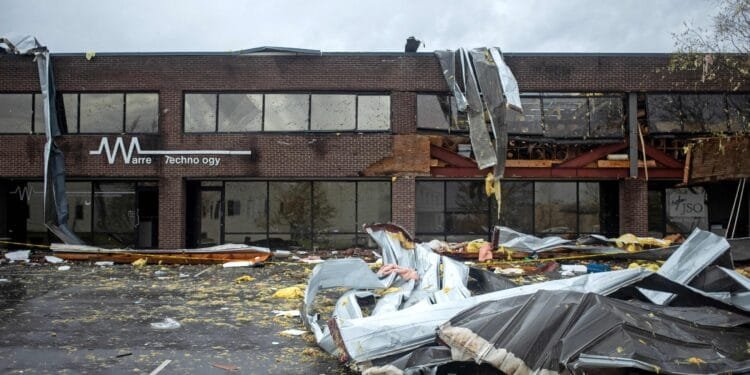 12 dead as severe weather, flash flooding tear through parts of US 1 12 dead as severe weather, flash flooding tear through parts of US