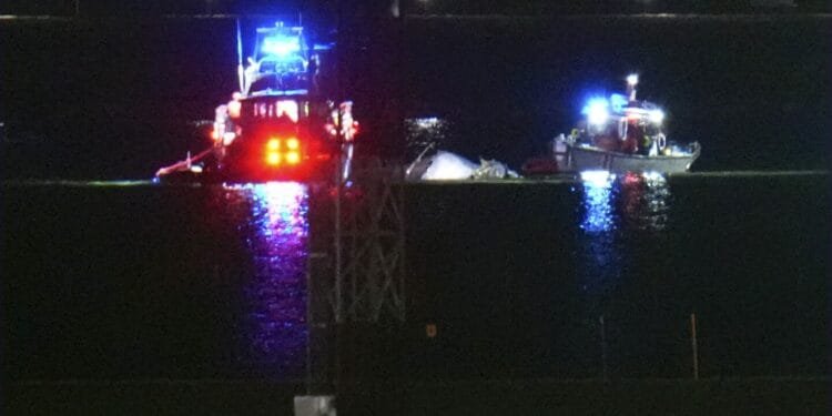 Passenger jet with 64 aboard collides with Army helicopter while landing at Reagan Airport near DC 1 Passenger jet with 64 aboard collides with Army helicopter while landing at Reagan Airport near DC