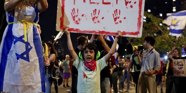 Israeli protesters in Tel Aviv demand an end to war on Gaza