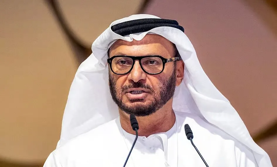 Gargash asserts UAE's right in 3 islands, replies to comments by Khamenei's adviser