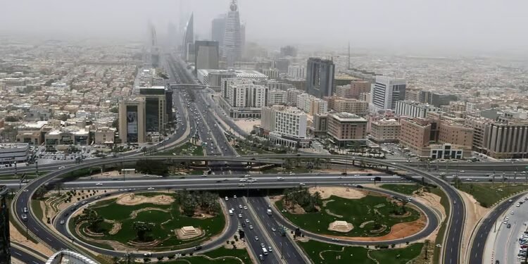 3 killed in attacks on two Saudi airports, over 30 injured, civil aviation says 1 3 killed in attacks on two Saudi airports, over 30 injured, civil aviation says