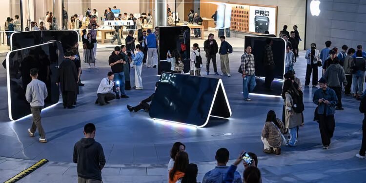 iPhone Duo UAE: Stock at some retailers sells out within hours as demand stays strong