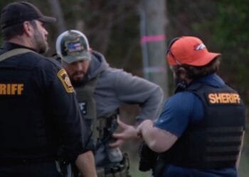 3 killed, 3 hurt in mass shooting in Virginia; 1 shooter on the loose