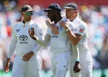 Archer’s Fiery Five-Wicket Haul Revives England’s Ashes Hopes in Adelaide