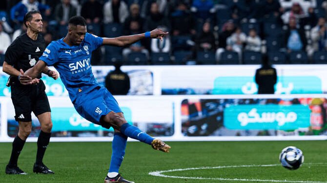 Al-Hilal Survive Scare to Close Gap on SPL Leaders Al-Nassr