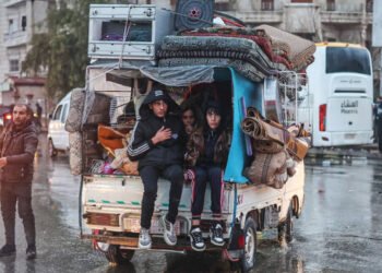 Ceasefire Collapses: Syrian Army Advances on Last Kurdish District in Aleppo