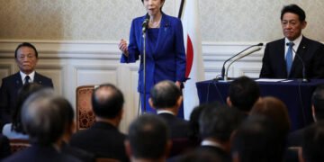 Japan’s PM Calls Snap Election After Three Months, Gambling on High Popularity