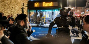 ‘No One to Back Us’: Arab Bus Drivers in Israel Speak Out as Racist Attacks Surge 8 4686037 804083766