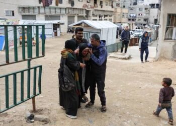 Gaza Ceasefire Crumbles Further as Israeli Strikes Kill at Least 5, Officials Say