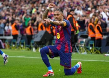 Raphinha Hat-Trick Powers Barcelona to 5-2 Victory Over Sevilla, Extending La Liga Lead 2 Raphinha Hat-Trick Powers Barcelona to 5-2 Victory Over Sevilla, Extending La Liga Lead