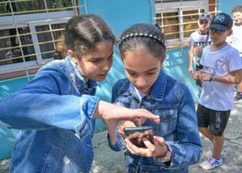 556m children could be at risk of being contacted by strangers online: Research