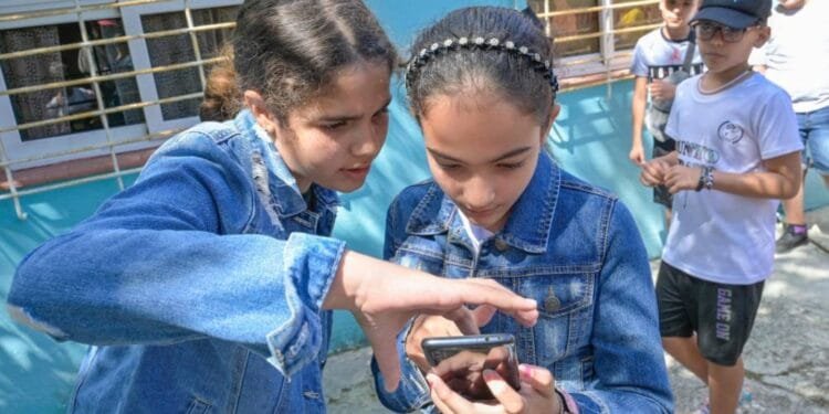 556m children could be at risk of being contacted by strangers online: Research