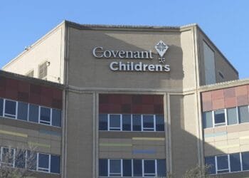 A Texas child who was not vaccinated has died of measles, a first for the US in a decade