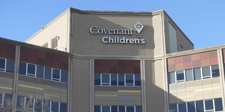 A Texas child who was not vaccinated has died of measles, a first for the US in a decade