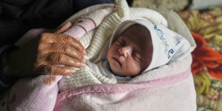 A month-old girl is pulled from rubble in Gaza after an airstrike killed her parents 1 A month-old girl is pulled from rubble in Gaza after an airstrike killed her parents