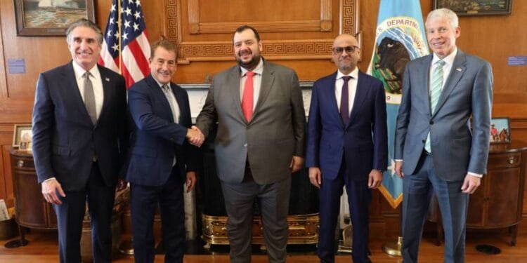 ADQ and Energy Capital Partners to establish $25 billion partnership 1 ADQ and Energy Capital Partners to establish $25 billion partnership