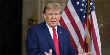 Trump Unveils Landmark $300 Billion US Oil Refinery Backed by India’s Reliance Industries