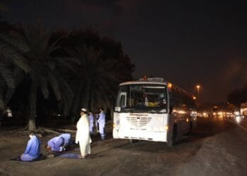 Abu Dhabi Police warn of random parking on sides of roads