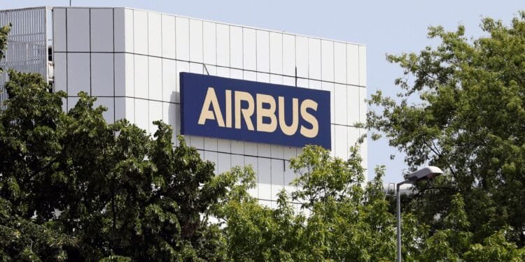 Airbus strikes Vietjet deal at Paris Air Show, hopes for tariff rollback