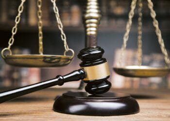 Al Ain court fines woman Dhs30,000 for threatening messages on WhatsApp