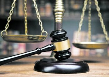 Al Ain court obliges two men to pay a woman Dhs20,000 for providing her with a sick worker