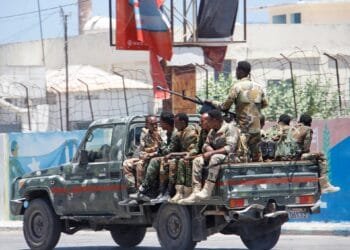 Al-Shabab gunmen lay siege to Somali hotel