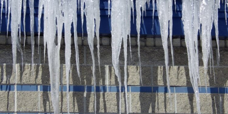 Arctic air sweeping south over Plains shatters record temperatures in North Dakota