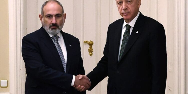 Armenian PM in Turkiye for ‘historic’ visit aimed at normalising ties
