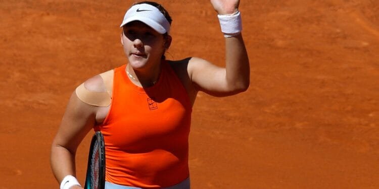 Arnaldi batters clumsy Djokovic, Etcheverry falters; Gauff hammers immature Li