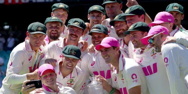 Australia beat England in Sydney Test to seal 4-1 Ashes triumph 1 Australia beat England in Sydney Test to seal 4-1 Ashes triumph