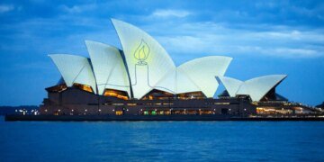 Australia observes day of mourning for victims of Bondi Beach mass shooting