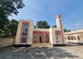 Awqaf of Sharjah builds a mosque and school in Bangladesh