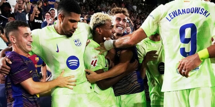 Barcelona defeat Levante with thrilling comeback in La Liga