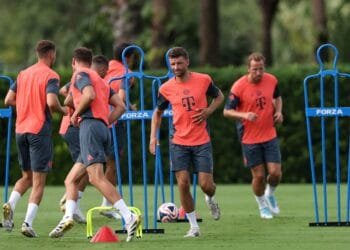 Bayern stand before PSG in battle of CWC favourites