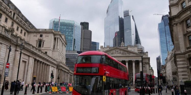 BoE leaves interest rate unchanged 1 BoE leaves interest rate unchanged