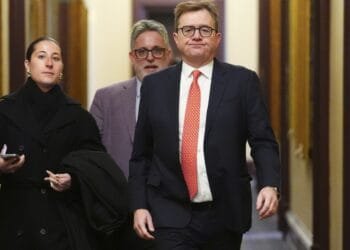 Canadian minister warns that Americans will experience economic pain from Trump tariffs