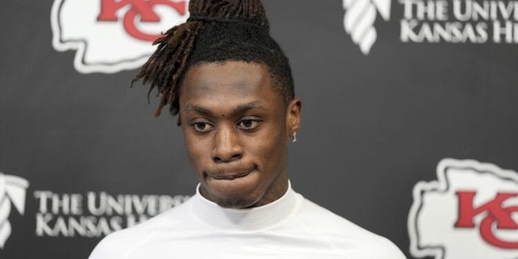 Chiefs receiver Xavier Worthy is arrested in Texas on a family violence assault charge 1 Chiefs receiver Xavier Worthy is arrested in Texas on a family violence assault charge