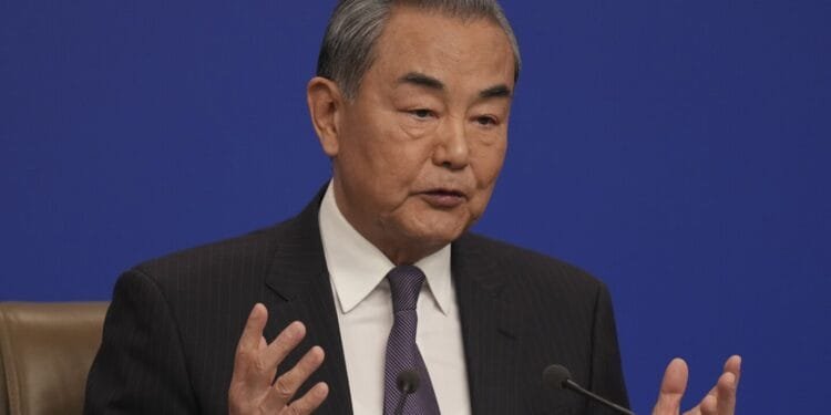 China’s foreign minister criticizes US tariffs and accuses the country of ‘meeting good with evil’