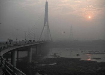 Clogged privies force Chicago-Delhi jet return