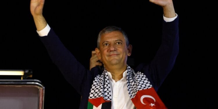Court throws out corruption case seeking to oust Turkish opposition leader