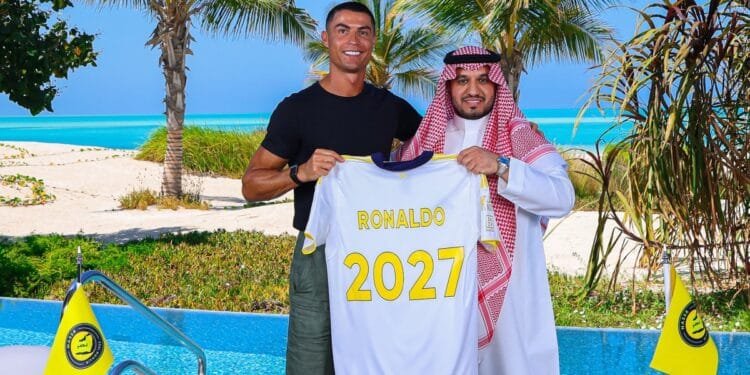 Cristiano Ronaldo signs new contract at Al Nassr until 2027