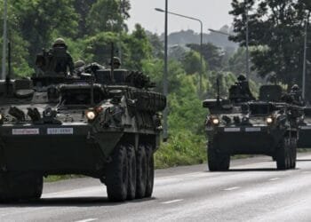 Death toll in Thai-Cambodia clashes rises to 16 as 120,000 flee border area