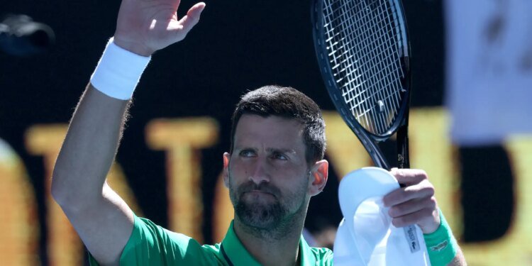 Djokovic eases past qualifier Maestrelli at Australian Open