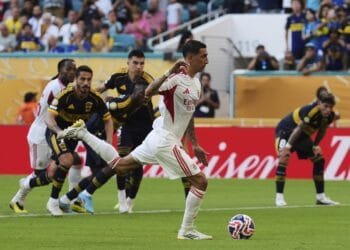 Dortmund, Boca held in openers as Flamengo fly high with victory