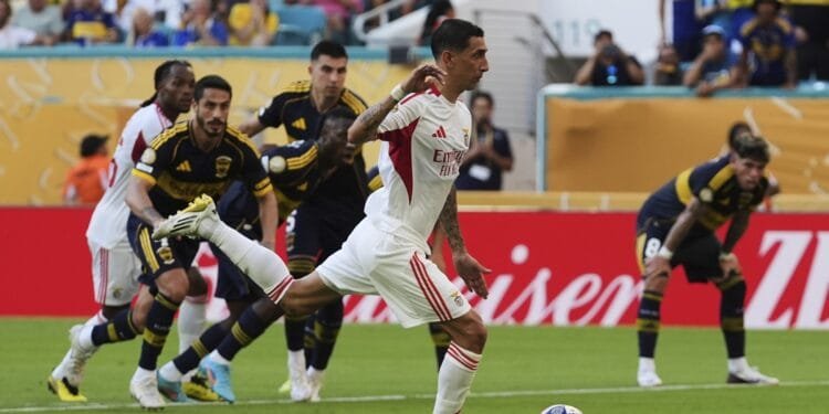 Dortmund, Boca held in openers as Flamengo fly high with victory