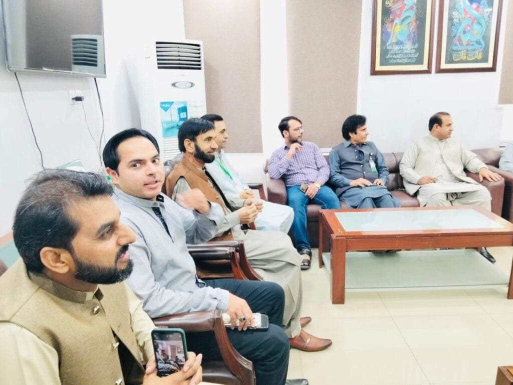 Dr. Khalid Ahmad DGHS receiving a detailed briefing in the presence of senior officers focusing on key healthcare initiatives and future strategies 1