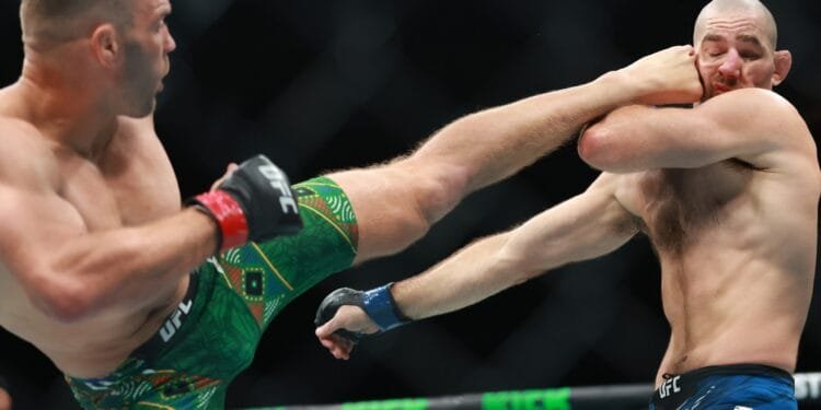 Dricus du Plessis beats Sean Strickland, defends title at UFC 312