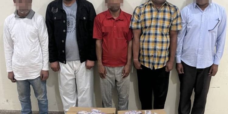 Dubai shuts down 4 printing houses for printing massage cards