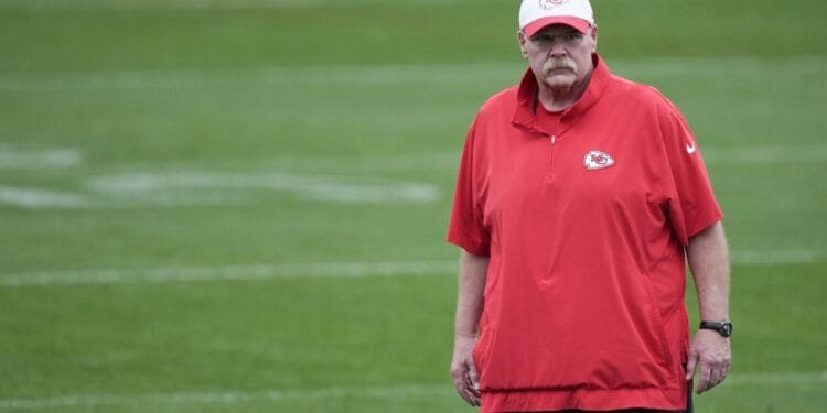 Eagles-Chiefs Super Bowl is a matchup of some of the brightest and oldest minds in the NFL